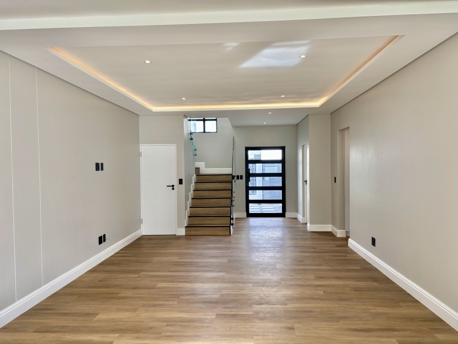 4 Bedroom Property for Sale in Sandown Western Cape